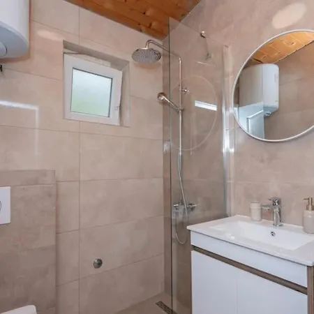 Panoramico With Jacuzzi Apartment